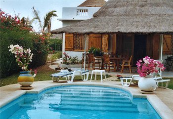 villa avec piscine  Saly prs de M'Bour au Sngal